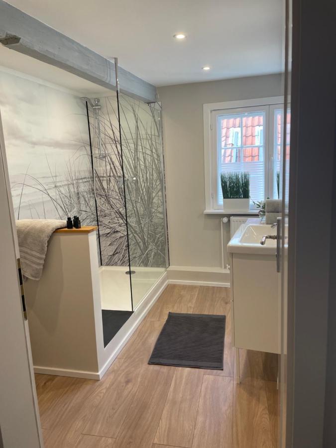Ferienwohnung Marzipan - Im Herzen Der Altstadt, Historisches Gebaeude Mit Modernem Ambiente, W-Lan Lubeck Bagian luar foto